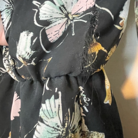 Petite butterfly romper - Picture 6 of 15